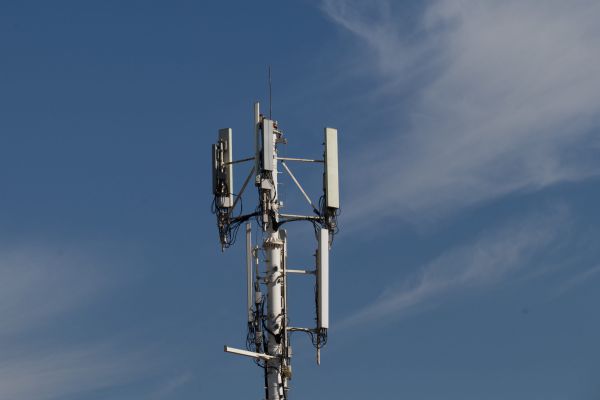 זמן הקונספירציות: אנטנות G5 גרמו לקורונה?