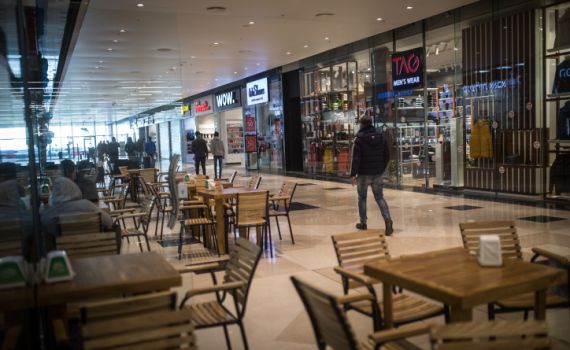 עימות לגבי ל"ג בעומר: פתיחת קניונים הוקדמה