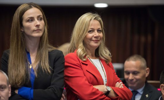 אחרי פגישה עם גנץ, מיקי חיימוביץ' ויתרה על תפקיד שרה