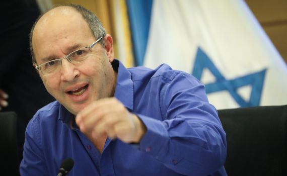 אמסלם תקף; ניסנקורן נעמד לימין היועמ"ש: "קו אדום"