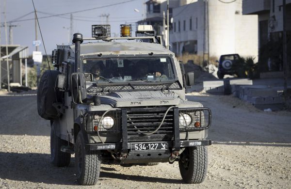 פיגוע בבנימין: המחבל נורה אך הצליח להימלט