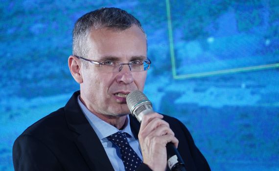 צפו: יו"ר הכנסת יריב לוין מברך בערבית שוטפת