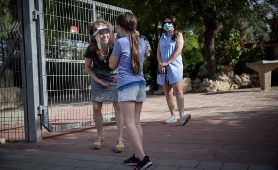 בתי הספר והקייטנות יימשכו עד יום חמישי