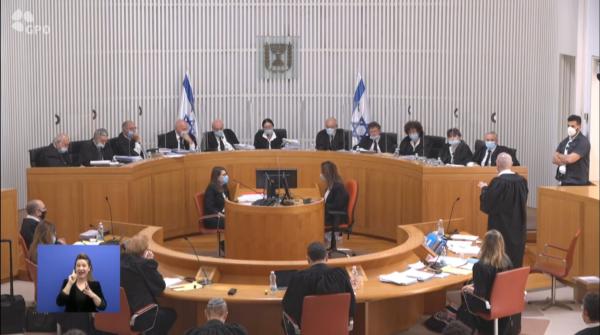 ניגודי העניינים של שופטי בית המשפט העליון נחשפים