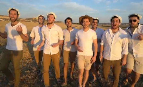 צפו: כיפה לייב בחידוש מיוחד ללהיט של שבועות