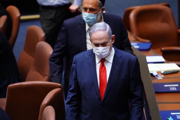 בליכוד מגייסים חתימות להטלת המנדט על נתניהו