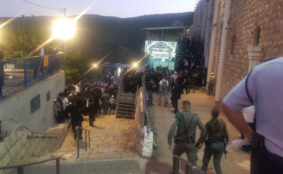 מהומה במירון: 200 נעצרו לאחר שפרצו לקבר הרשב"י