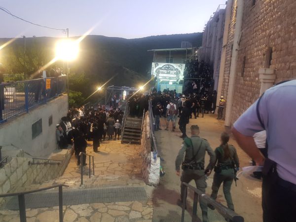 מהומה במירון: 200 נעצרו לאחר שפרצו לקבר הרשב"י