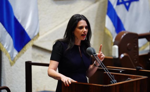 שקד: "נתניהו זרק את הציונות הדתית בצד הדרך"