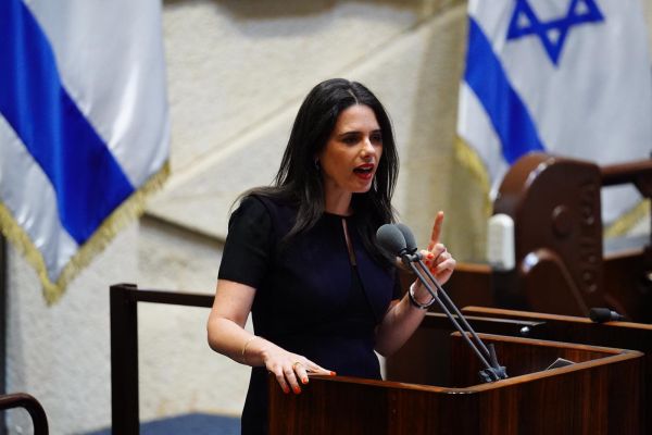 שקד: "נתניהו זרק את הציונות הדתית בצד הדרך"