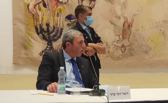 הרב פרץ בישיבת הממשלה: זה האתגר של חבריי לשולחן