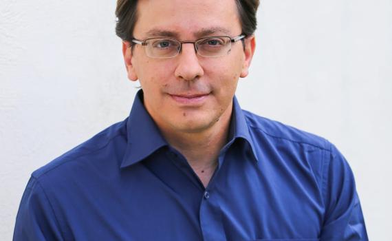 נדב איל מזהיר: החגיגות יחזירו את הקורונה