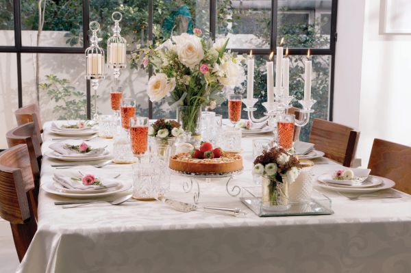 המשביר לצרכן מציג: שולחן החג המושלם לשבועות