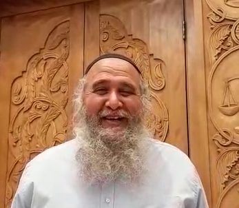 הרב חננאל אתרוג לסרוגים: "קשה לנו מאד לקבל את זה"