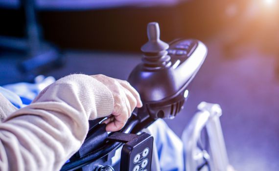 המהפכה הטכנולוגית של כסאות הגלגלים החשמליים בישראל