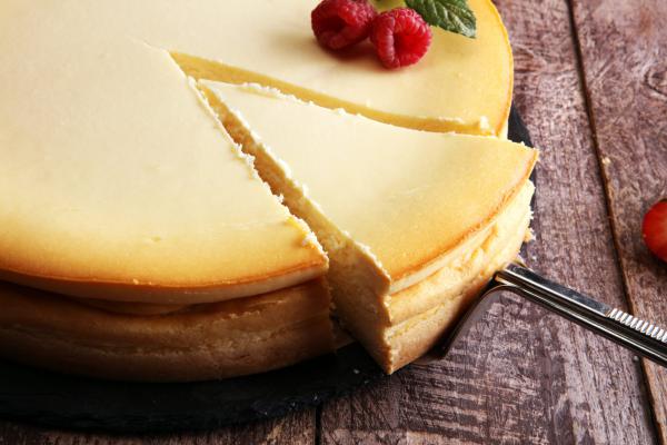 להיט: מתכון קל לעוגת גבינה מ-3 מרכיבים. צפו