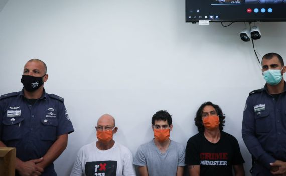 מעצר השכל | הליכוד: "פסטיבל", גנץ: "לשחרר"