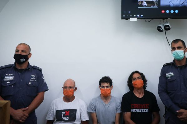 מעצר השכל | הליכוד: "פסטיבל", גנץ: "לשחרר"