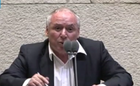 צפו: השר דודי אמסלם מתפוצץ על בני גנץ