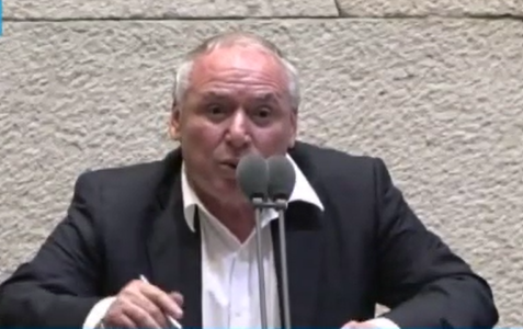 צפו: השר דודי אמסלם מתפוצץ על בני גנץ