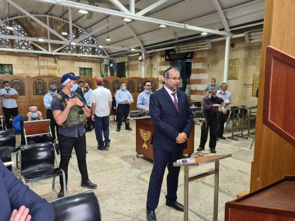 שר הדתות החדש בחברון: "נקדם תכנית סיורים בעיר"