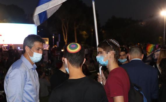 השר יועז הנדל השתתף בעצרת הלהט"ב בירושלים