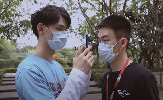 מיוחד לקורונה: סמארטפון חדש משמש גם כמדחום