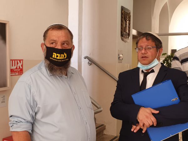 נפתח משפטו של בנצי גופשטיין: "רודפים אותנו"