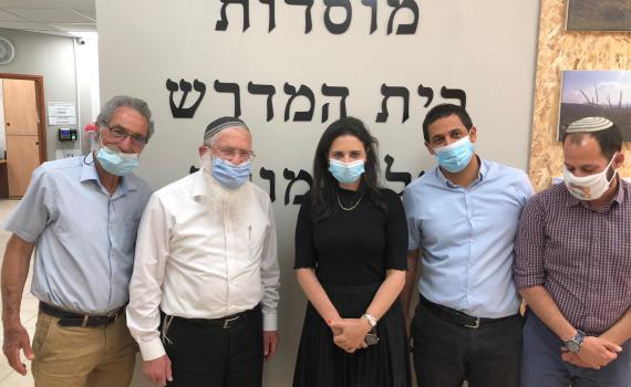 הרב לבנון גיבה את שקד: "לא בכל מחיר נקבל ריבונות"