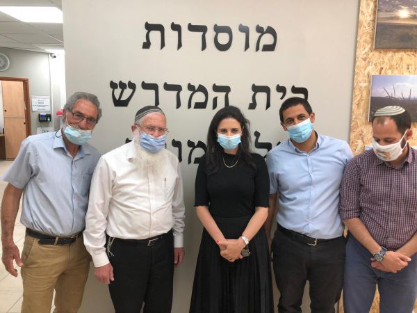 הרב לבנון גיבה את שקד: "לא בכל מחיר נקבל ריבונות"