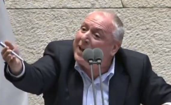 דודי אמסלם במתקפה קשה: "שיבשת חקירה, תשתוק"