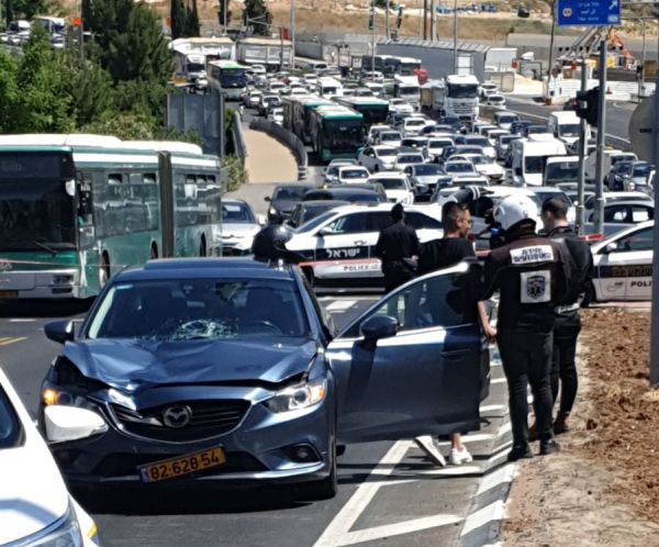 בת 18 נפצעה קשה בתאונה בשדרות גולדה מאיר בי-ם