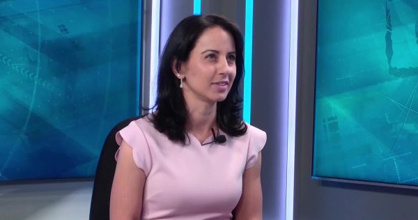 אולפן סרוגים | הח"כית הסרוגה החדשה בכחול לבן