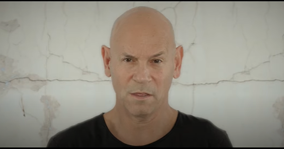 מרגש: רמי קלינשטיין חושף שיר חדש של נעמי שמר. צפו