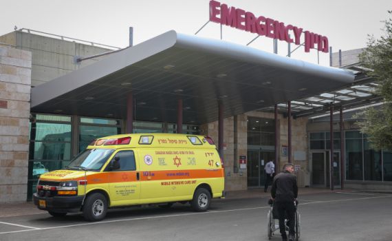 בן 30 נדקר על ידי בת הזוג שלו; מצבו קשה מאוד