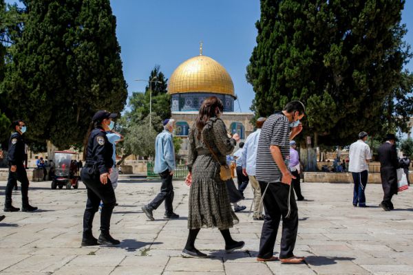 אל תאמינו להפחדות מעלייה להר הבית