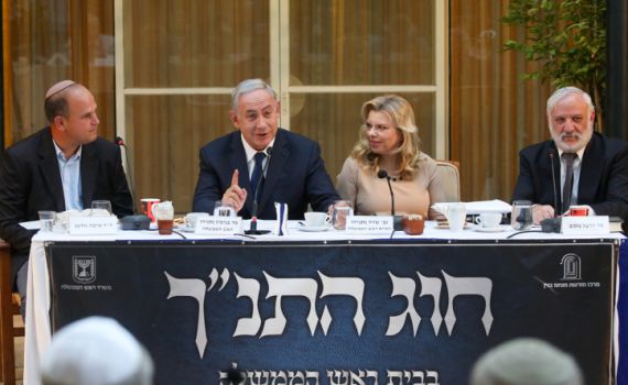 לעיניים של מי הרב עידו פכטר מתכוון? תגובה