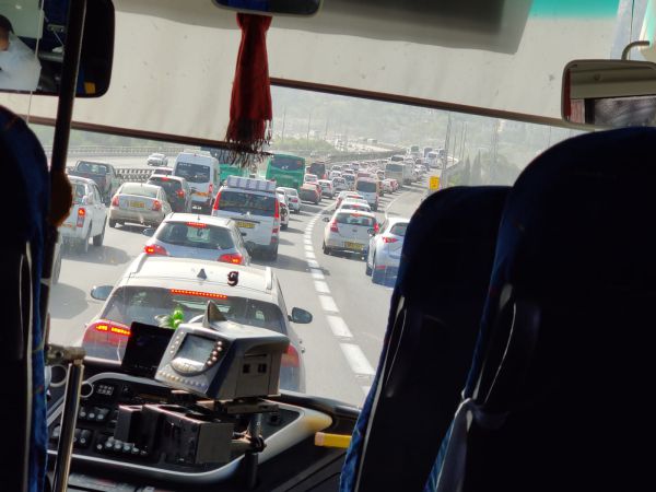 חסימות כבישים ופקקי ענק בדרך לירושלים