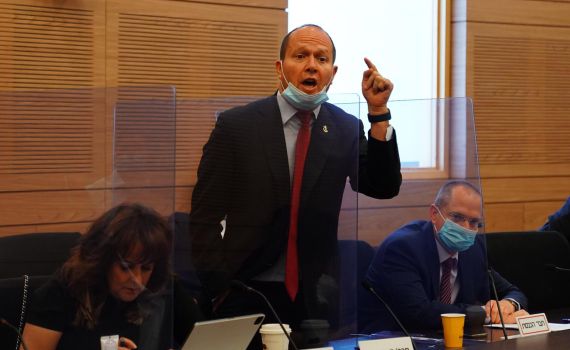 ברקת תוקף את כץ: "החוק לא שווה 6 מליארד שקל"