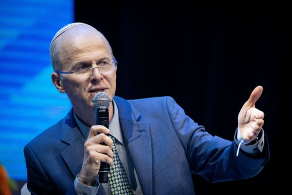 זעם בימין על החלטת התאגיד: "מעשה עז מצח"