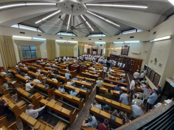 אם הבית נדבקה בקורונה; הישיבה התיכונית נסגרה