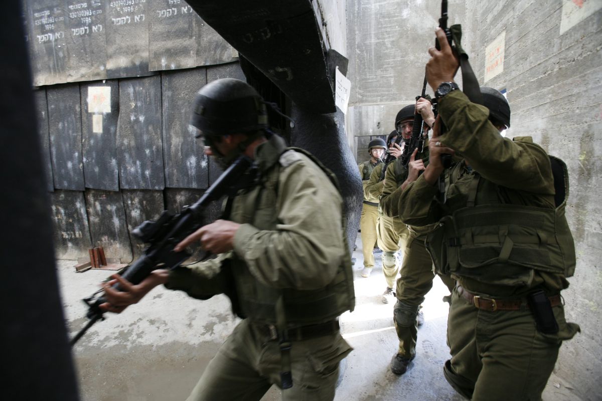 עשרות חיילים מבסיס סיירת מטכ"ל נשלחו לבידוד