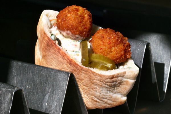 סערת הכשרות בפאלפל: "תרבות הפשקווילים"