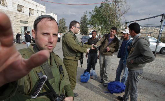 מסיע שוהים בלתי חוקיים הורשע בעבירות מס