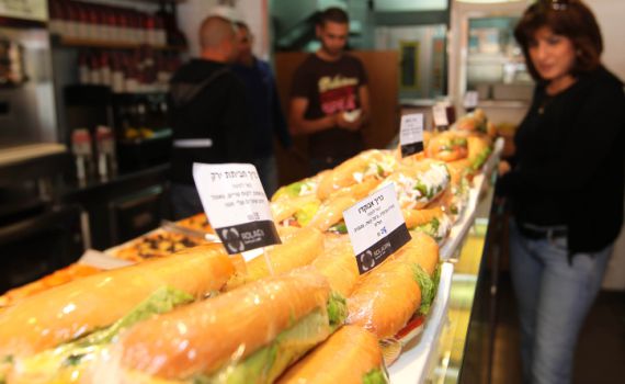 הכשרות הפכה לקורבן נוסף של נגיף הקורונה