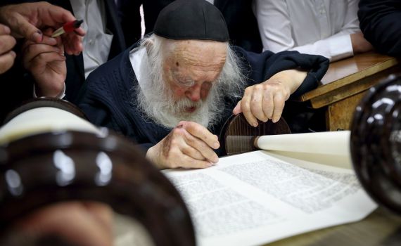 הרב דוד לאו: "אנו דומעים, כואבים והמומים"