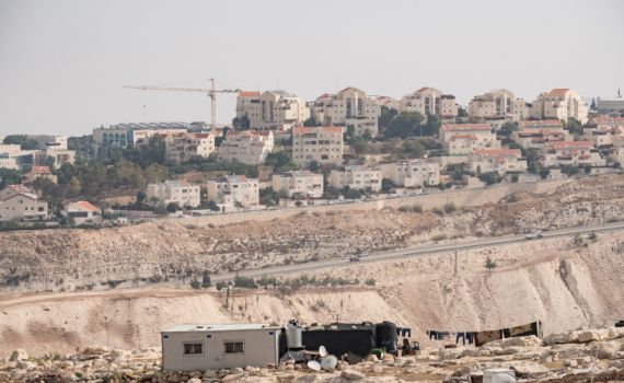 דיווח: ריבונות מינוס; תוחל תחילה רק על מעלה אדומים