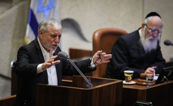 האופוזיציה: שינינו את החוק מקצה לקצה