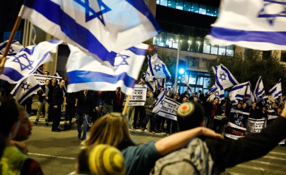 בהתיישבות מחריפים את המאבק בתכנית טראמפ