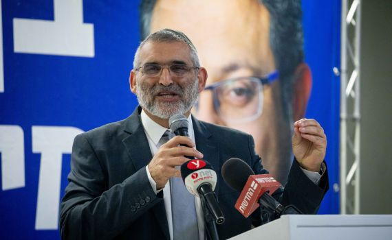 מיכאל בן ארי: שמח על העתירה שהוגשה נגדי